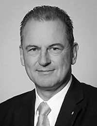 Fritz B. Höring | Mergers and Acquisitions Adviser